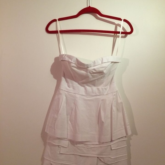 BCBG white dress, size 4US never worn - Picture 3 of 5